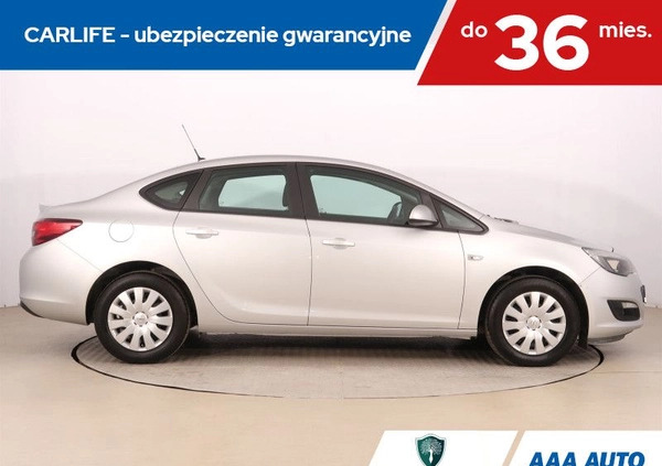 Opel Astra cena 45000 przebieg: 62427, rok produkcji 2019 z Blachownia małe 232